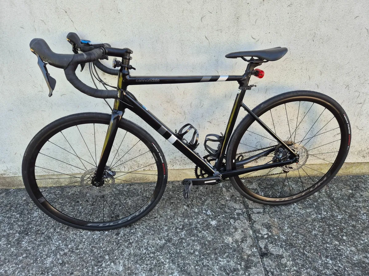 Cannondale CAAD13 Disc Ultegra Road Bike - Image 1