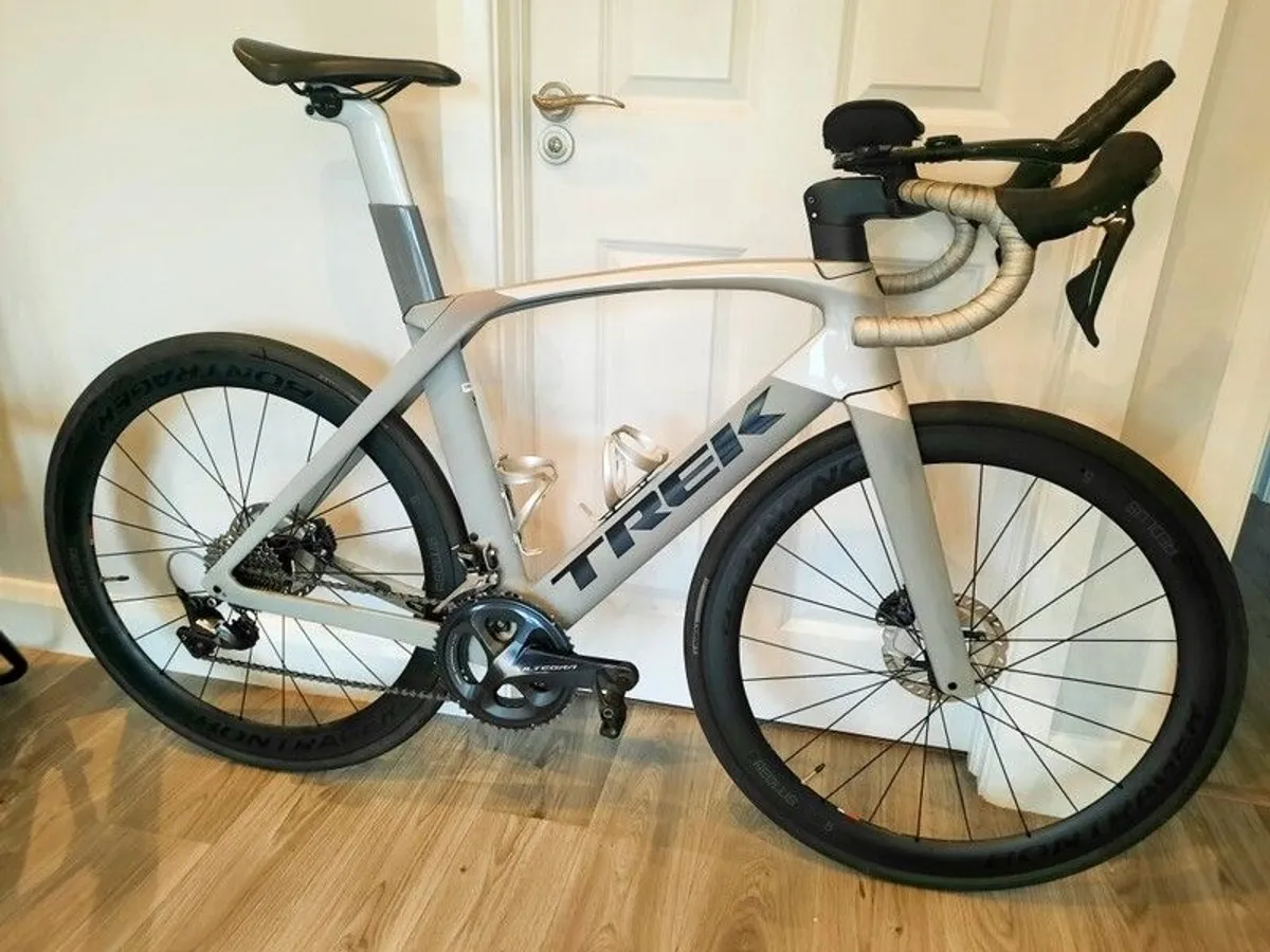 Trek Madone SLR 6 - Image 1