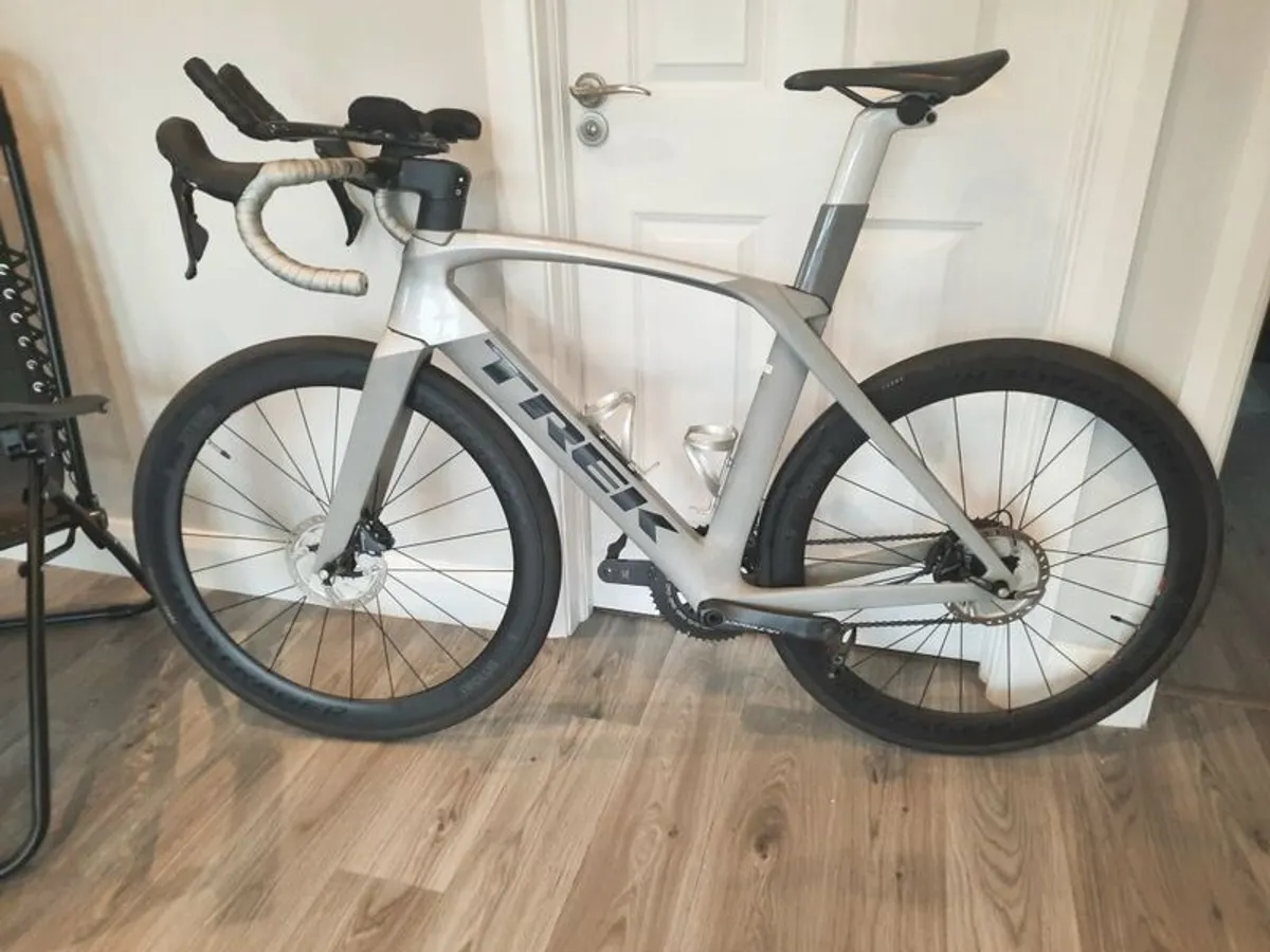 Trek Madone SLR 6 - Image 2