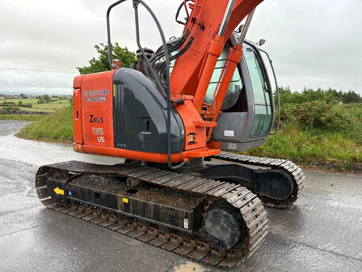 2008 Hitachi ZX135US - Image 4