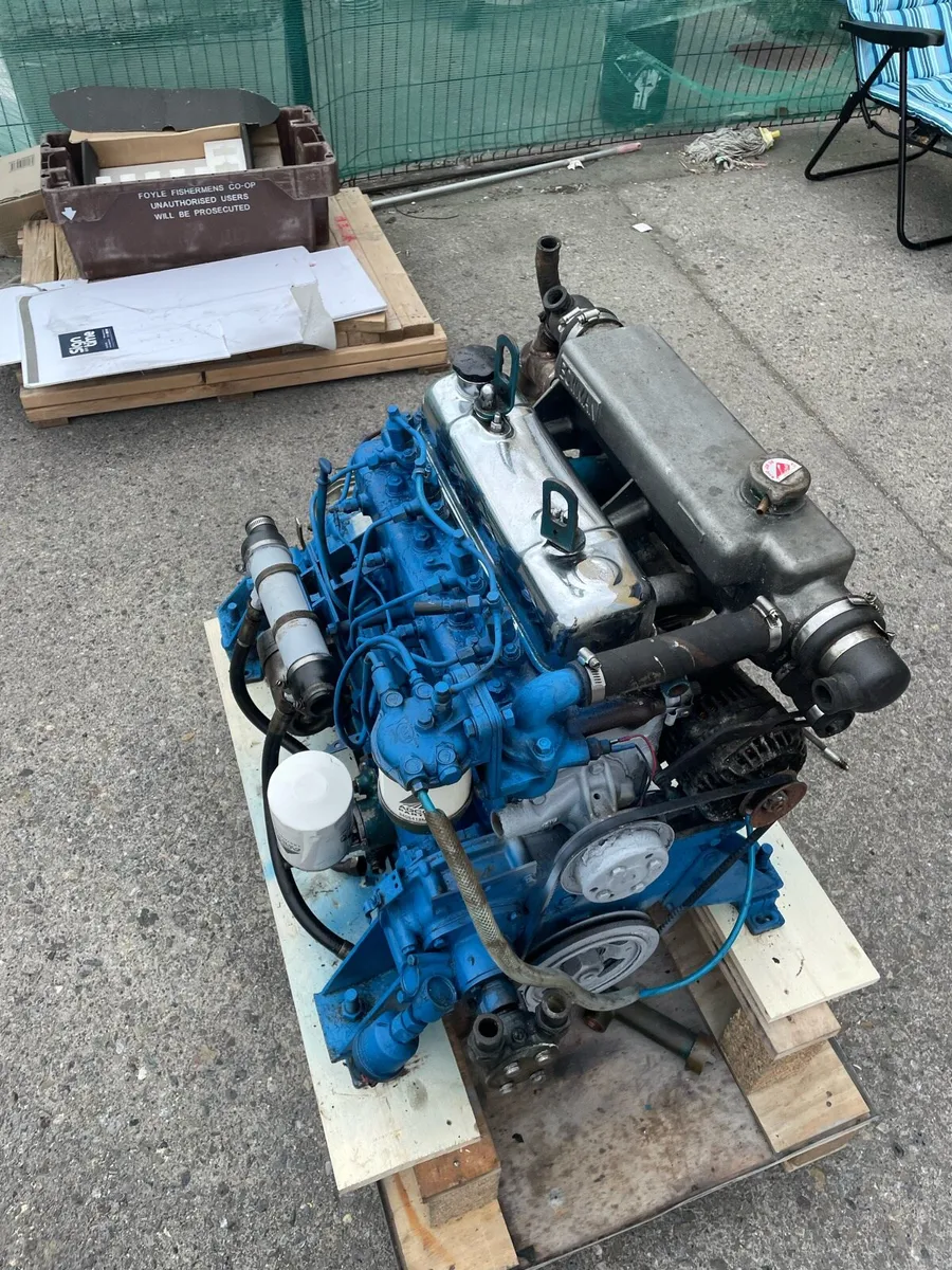 Marine diesel engine - Image 1