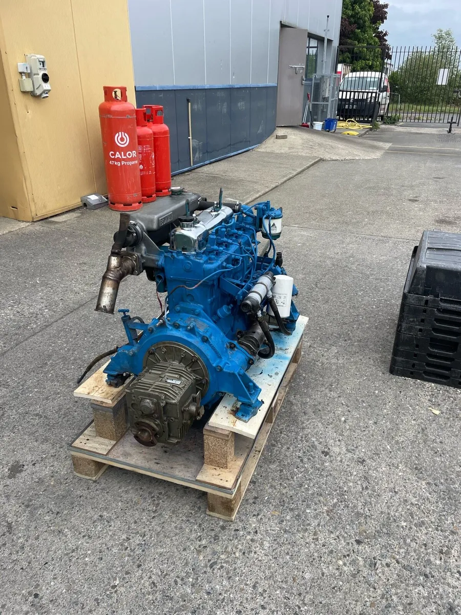 Marine diesel engine - Image 2