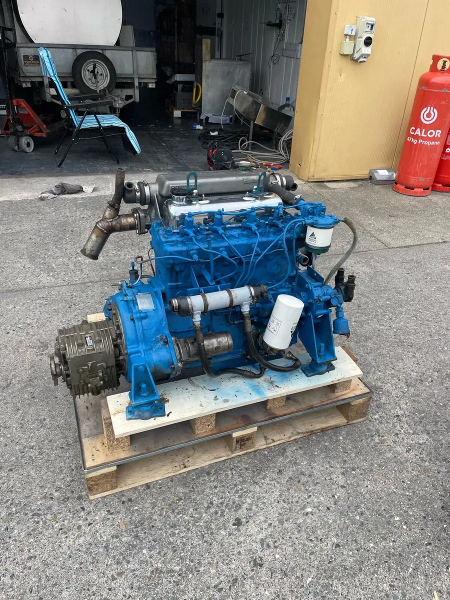 Marine diesel engine - Image 3