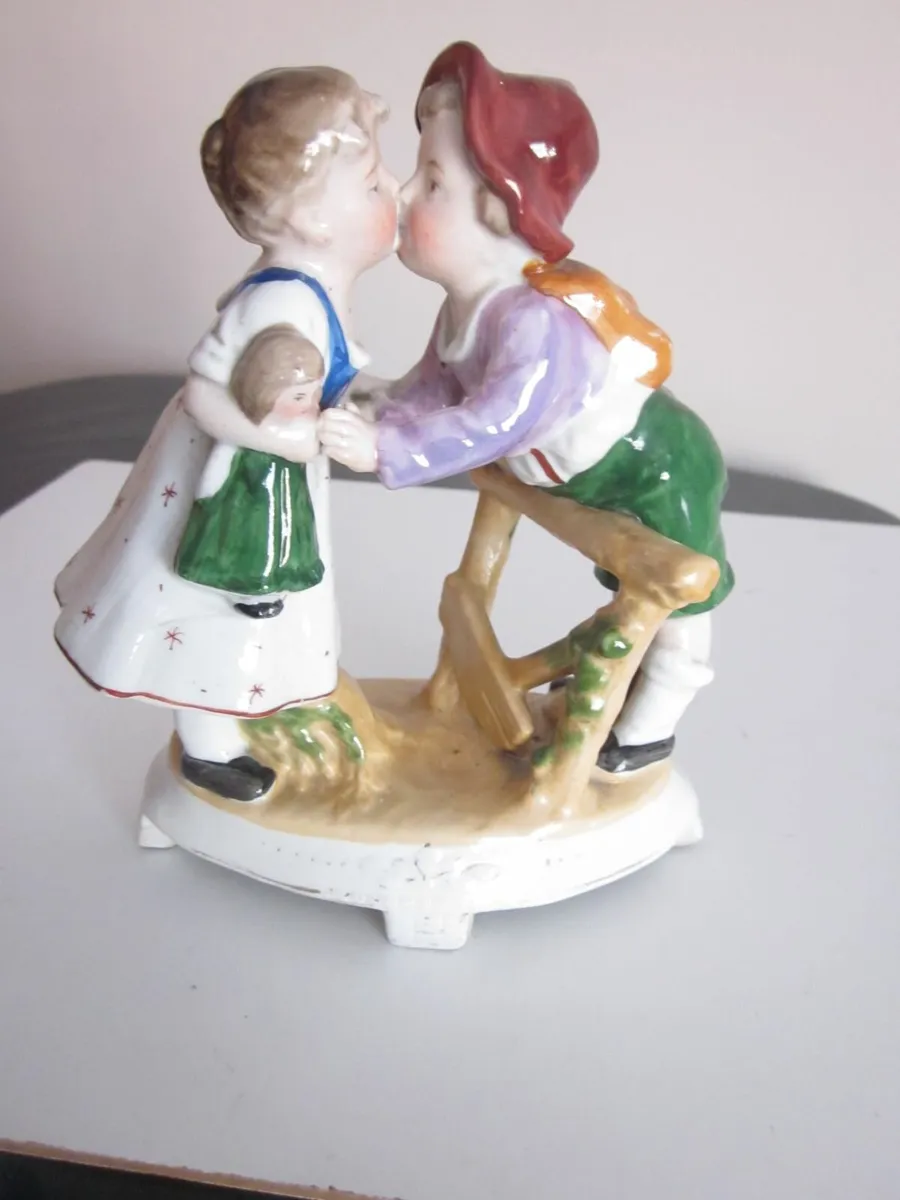 Vintage Boy/Girl First Kiss Porcelain Figure - Image 1