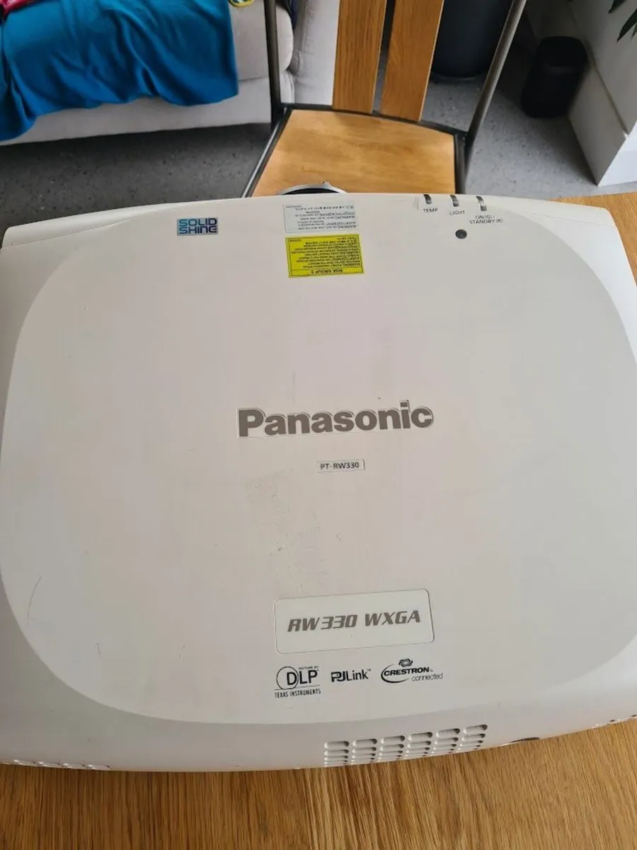home cinema Panasonic Projector - Image 2