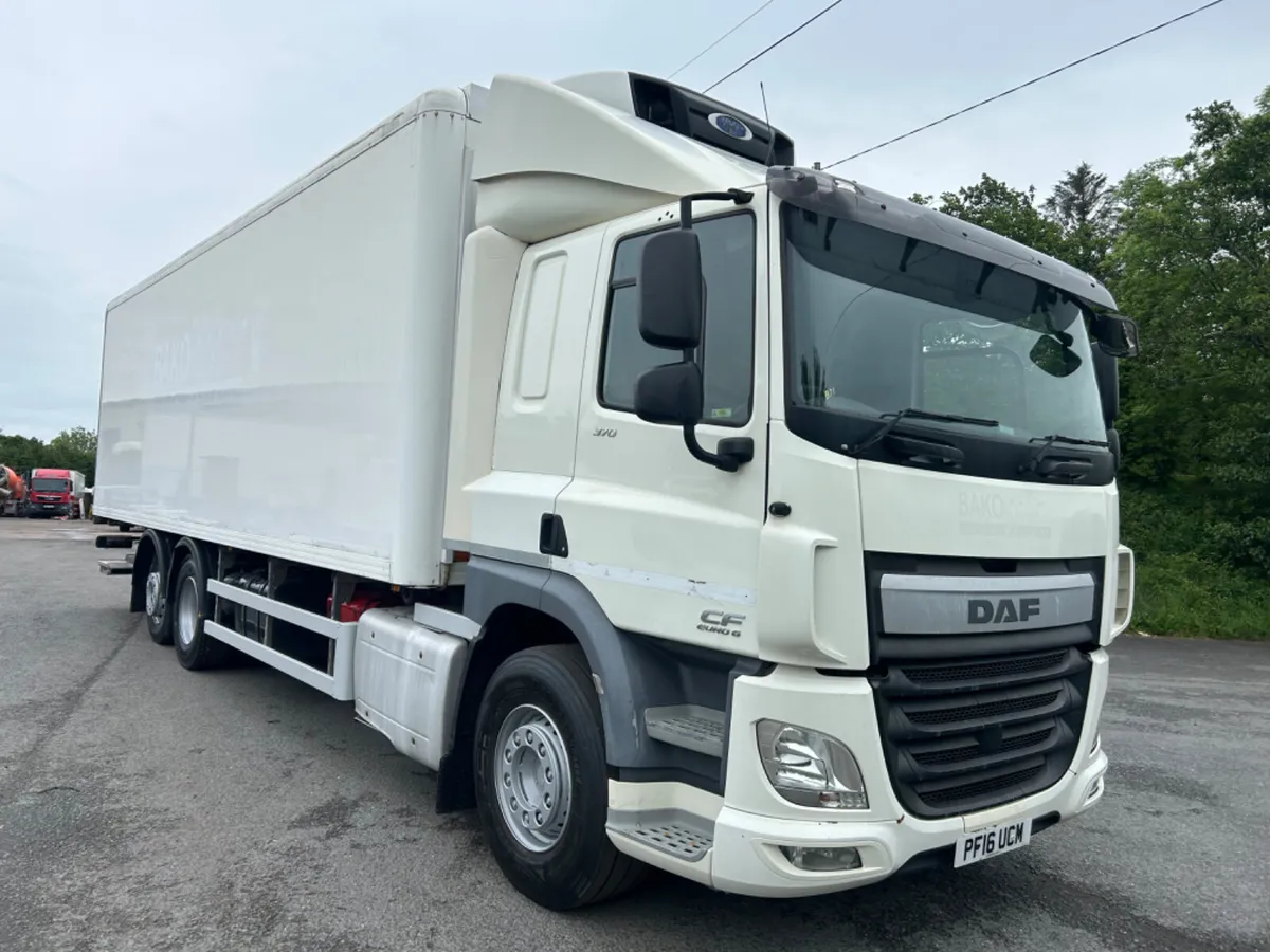 2016 Daf cf 370 6x2 fridge with tail lift - Image 3