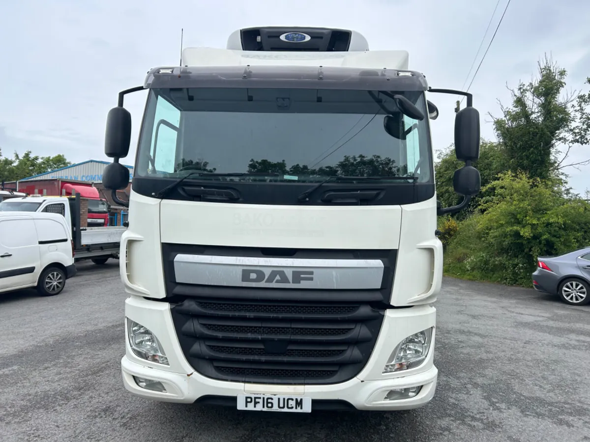 2016 Daf cf 370 6x2 fridge with tail lift - Image 2