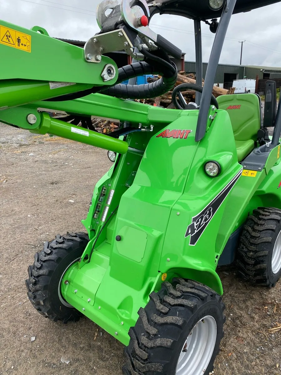 Avant mini loader - Image 4