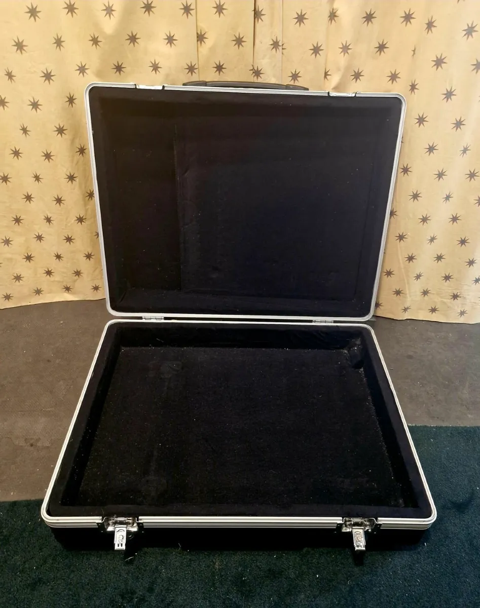 Gator Mixer Case - Image 3