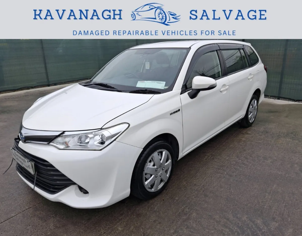 2017 Toyota Corolla Fielder 1.5L Hybrid - Image 1