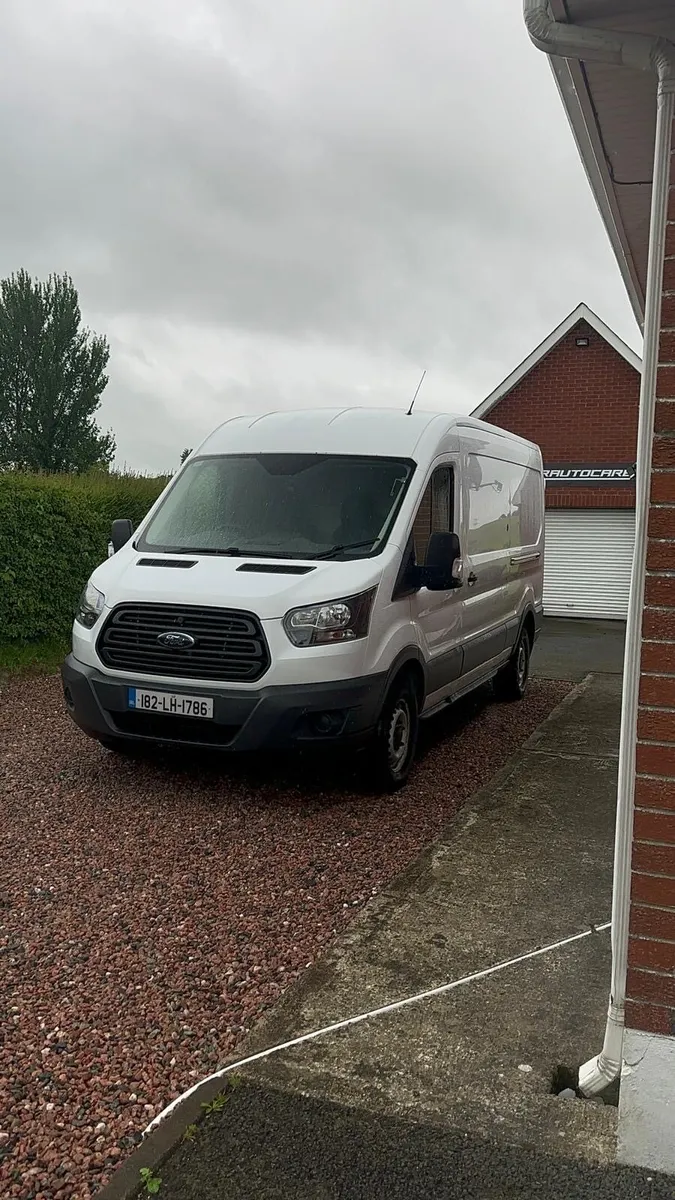 182 Ford Transit - Image 2