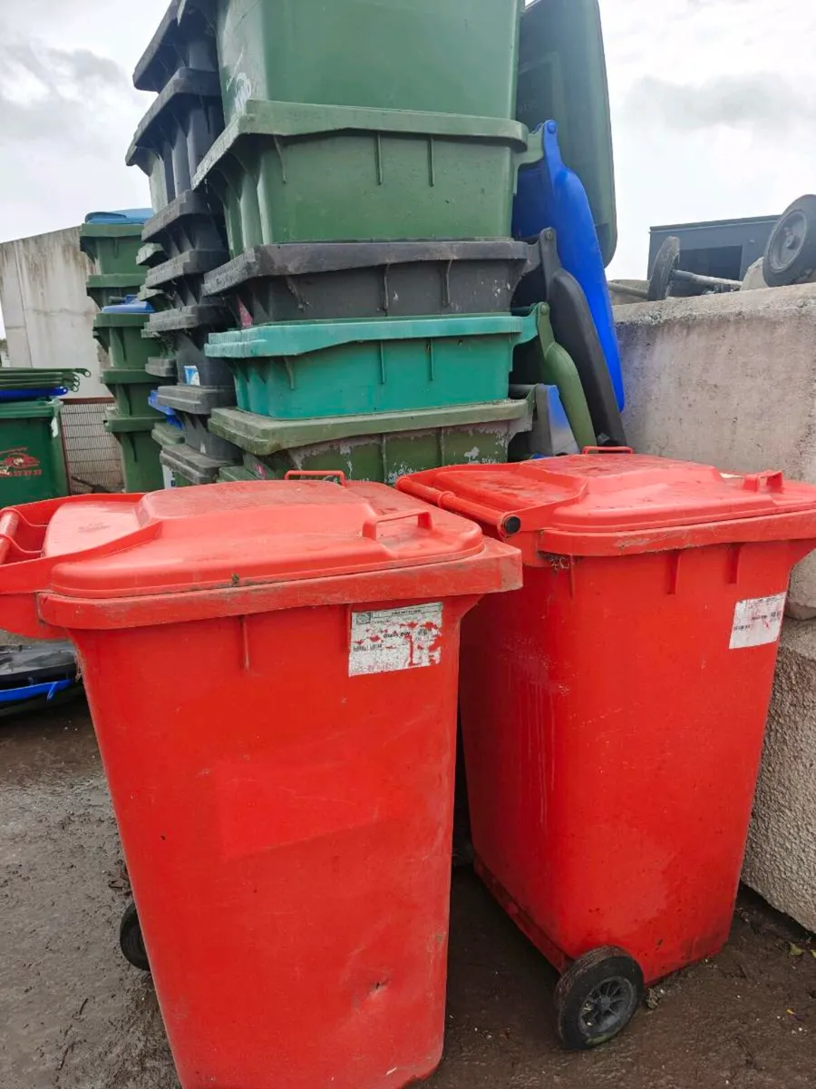 wheelie bins 240L - Image 2