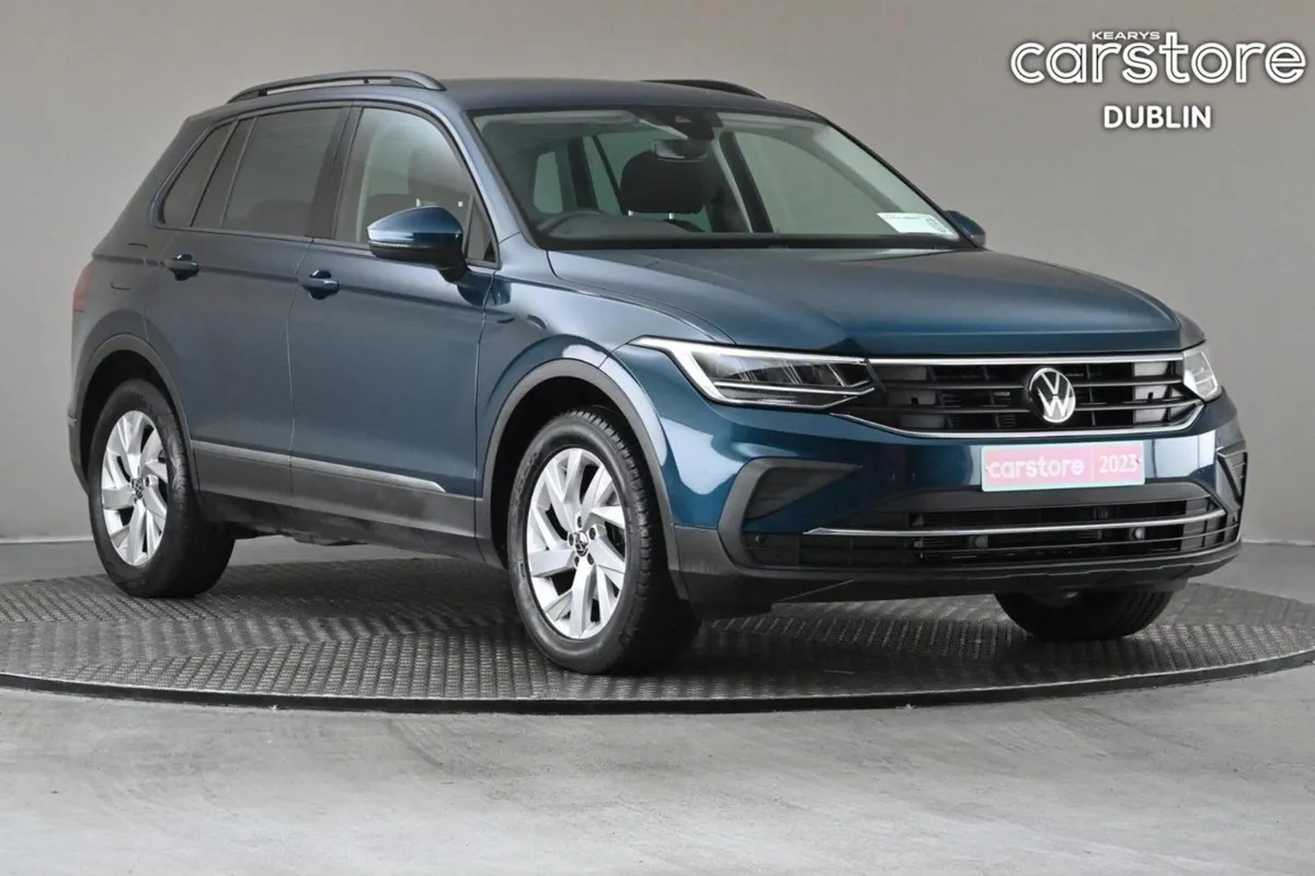 Volkswagen Tiguan 2.0 TDI 6spd 122BHP Life 5 Seat - Image 1