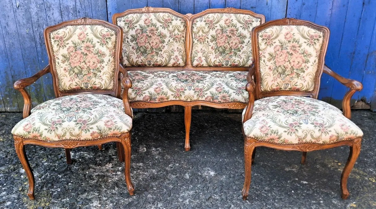 French Style Parlour Suite - Image 1