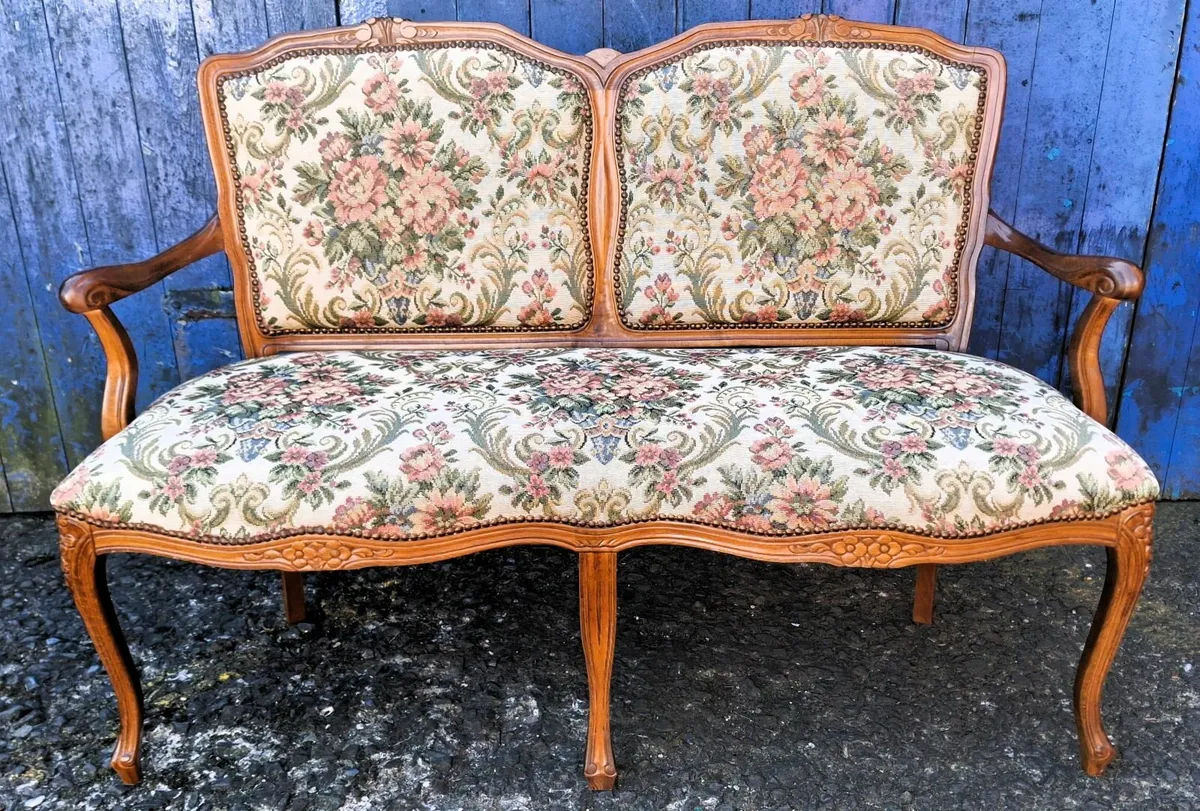 French Style Parlour Suite - Image 2