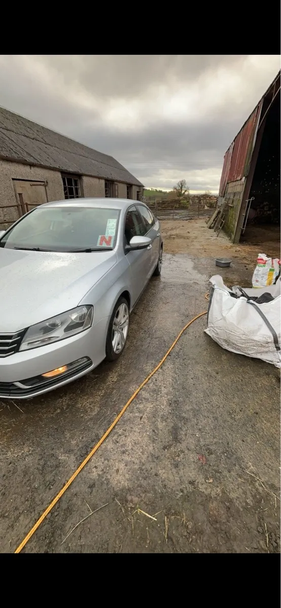 VW PASSAT 2011 - Image 3