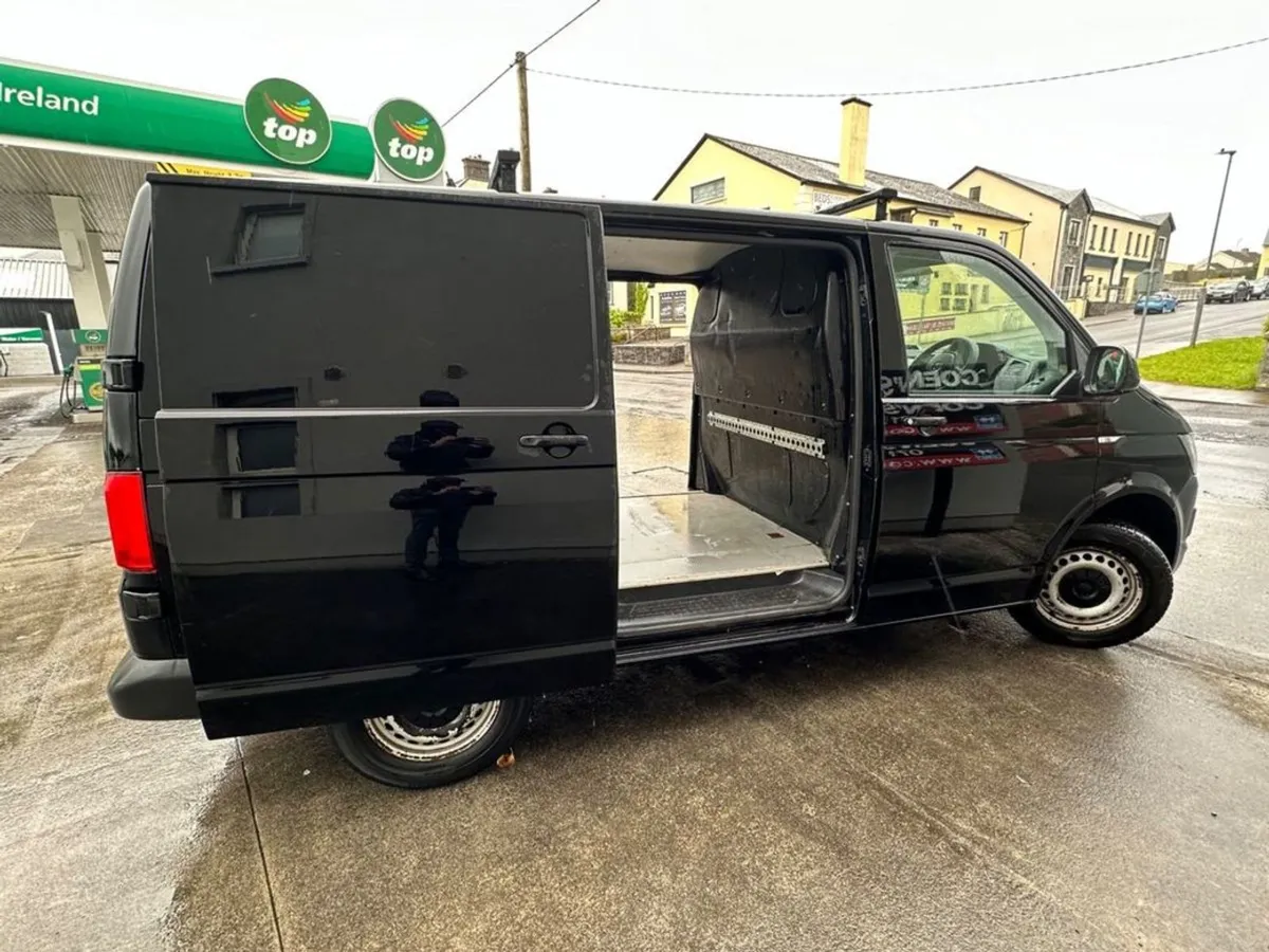 Volkswagen Transporter 2.0 TDI T6 SWB  10568 Plus - Image 4