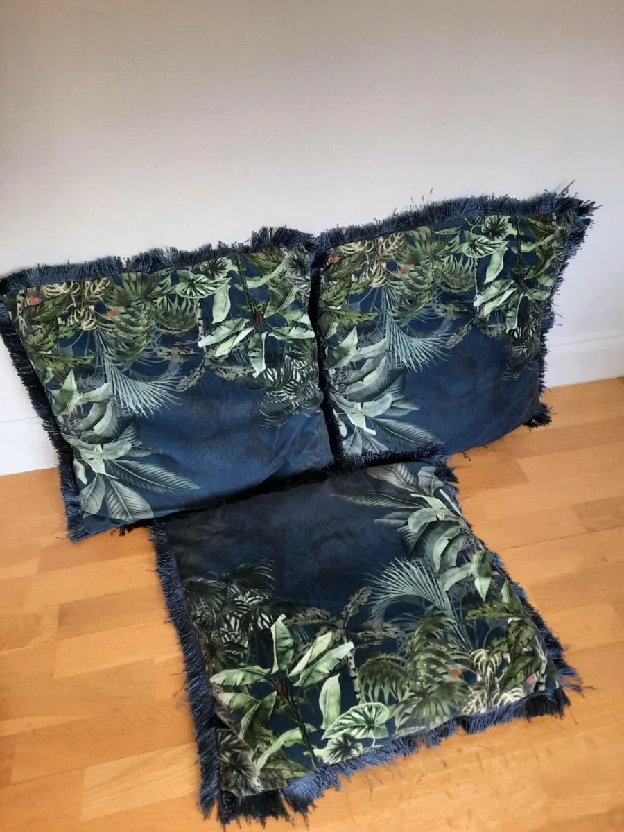 Six Cushions - Image 1