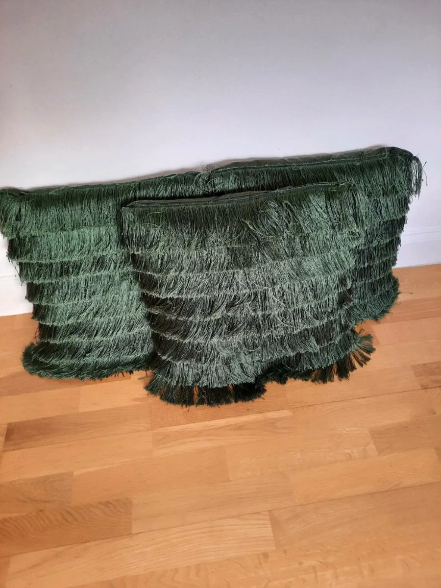Six Cushions - Image 2