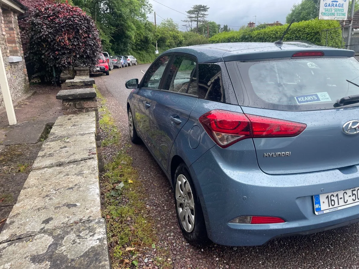 Hyundai i20 2016 - Image 2