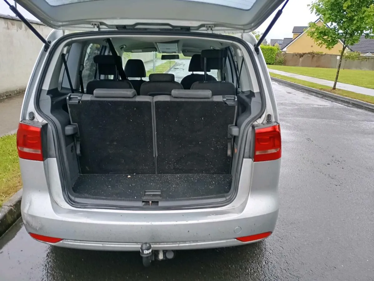 Volkswagen touran 7 seats 151 - Image 4