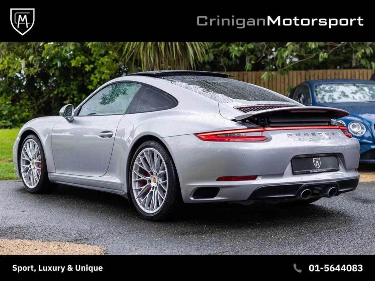 Porsche 911 Carrera 4S - Image 2