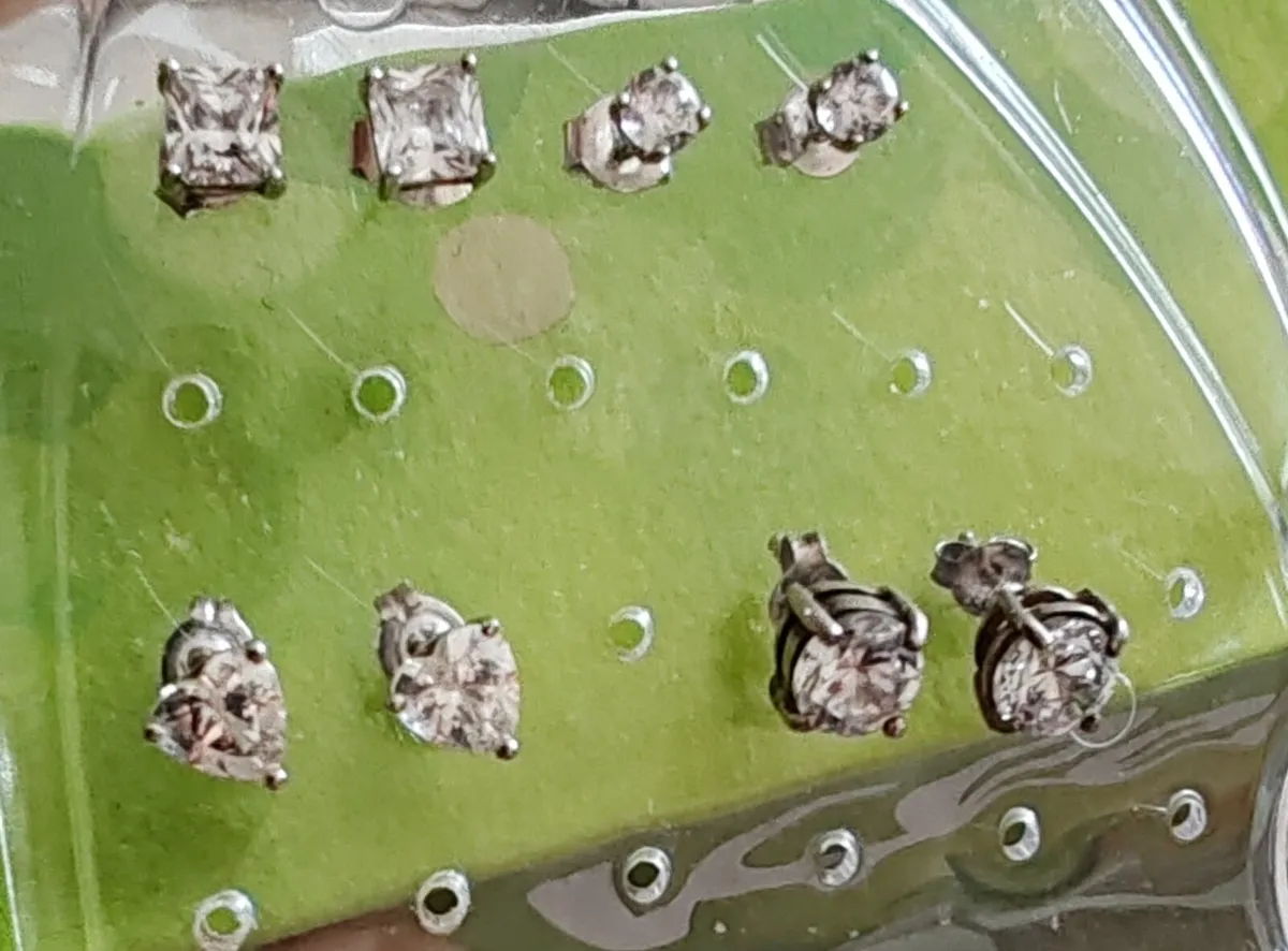 4 pr sterling silver stud earrings - Image 1