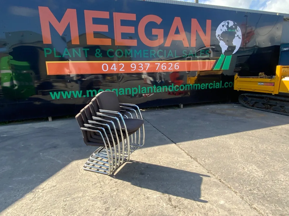 STACKING TYPE OFFICE CHAIRS. - Image 4