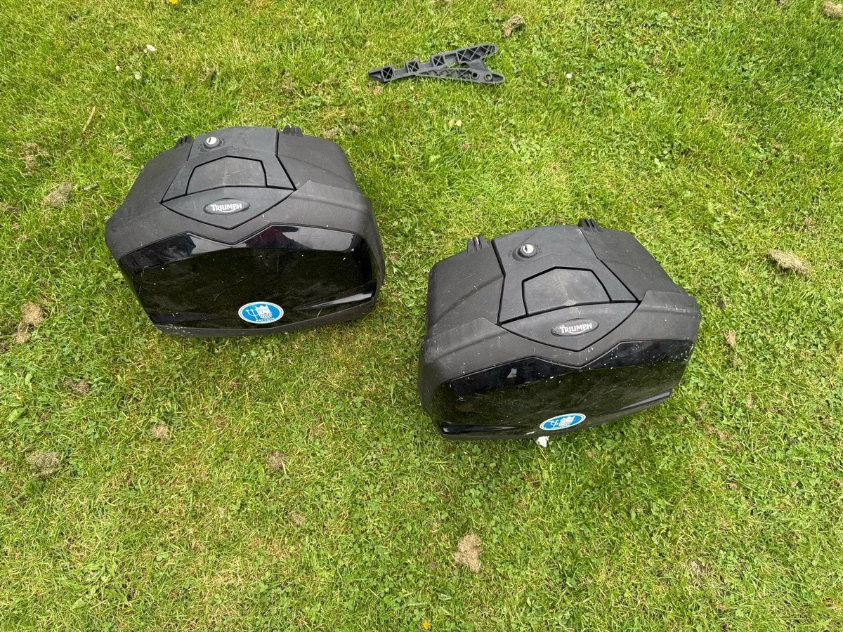 Motorbike triumph panniers - Image 2