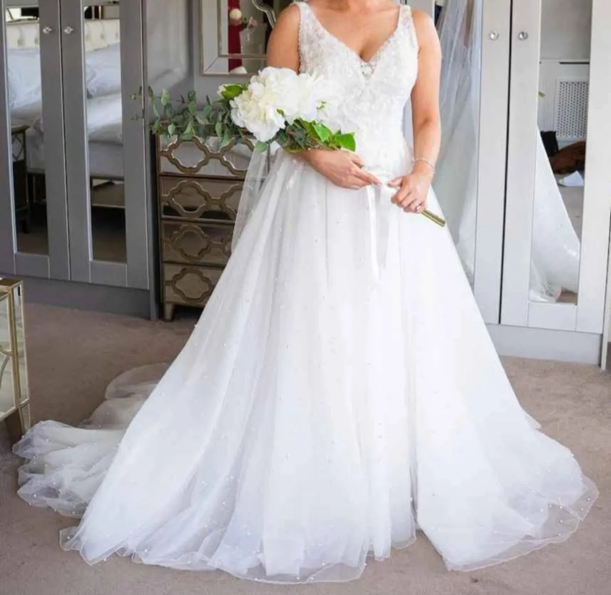 Pearl wedding dress - Image 2