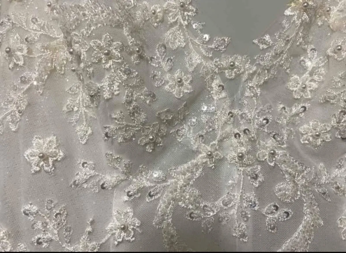 Pearl wedding dress - Image 4