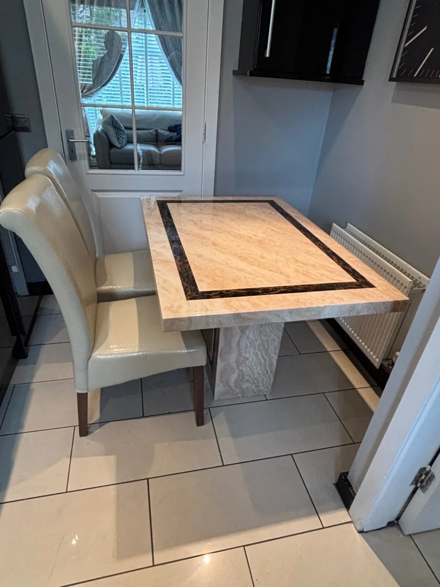 Kitchen table and 4 chairs - Image 2