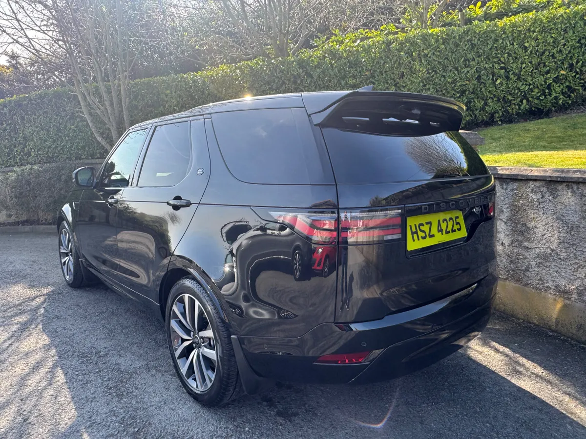 Land Rover Discovery 2023 - Image 3