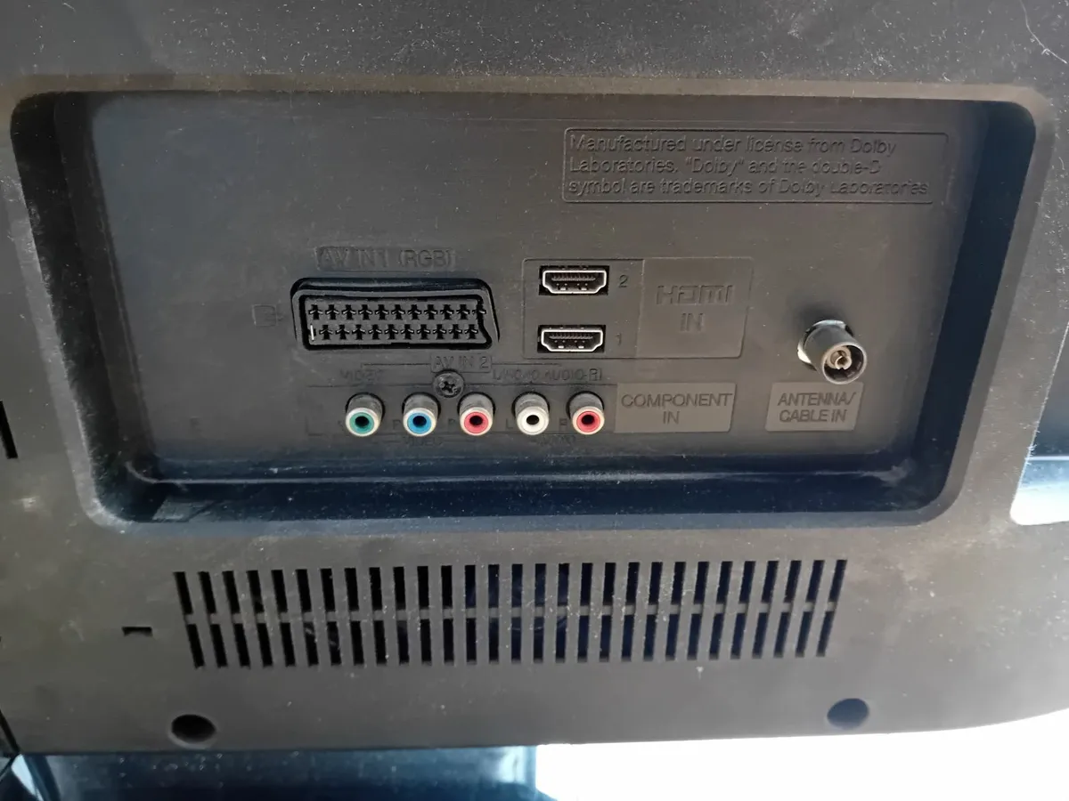 32" LG TV - Image 3