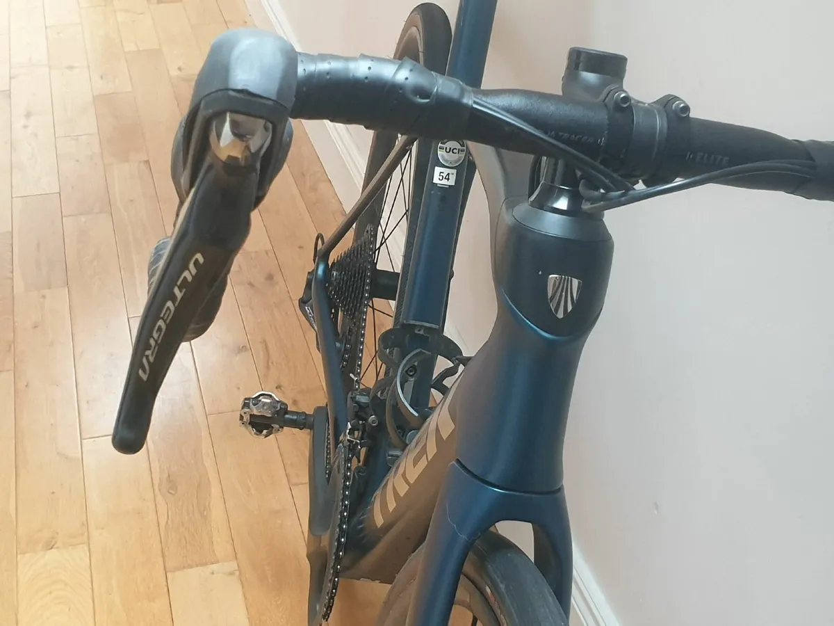 Trek Domane SL 6 Gen 4 (54cm) - Image 1