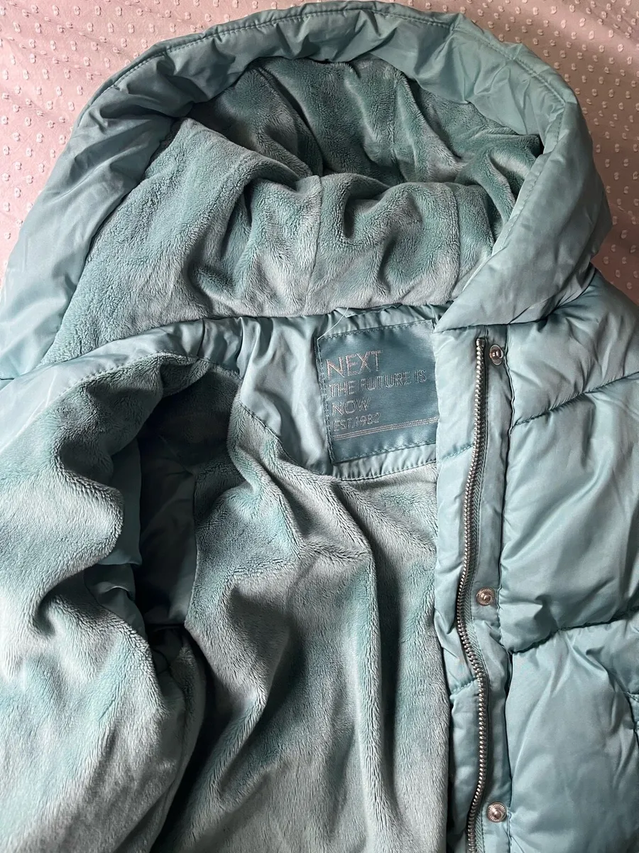 Next coat age 7-8 - Image 2