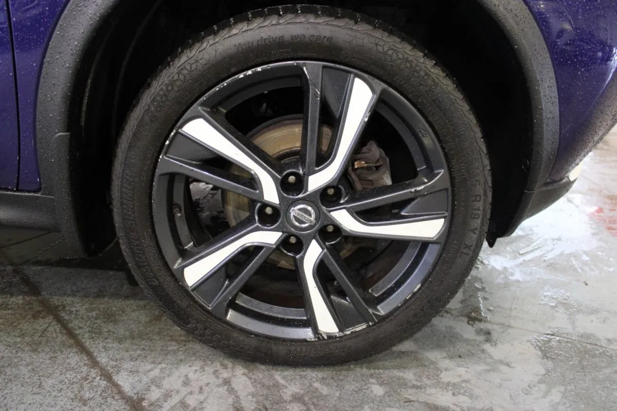 Nissan Juke 1.2 SV Premium White EXT - Image 4