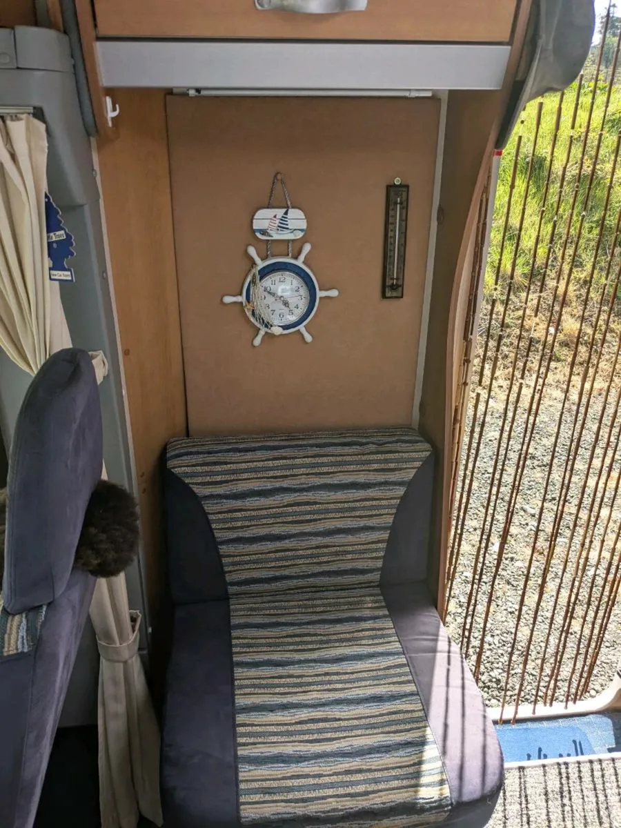 Euro mobile camper van - Image 4