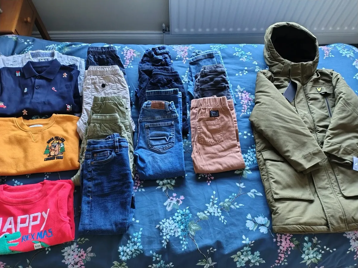 Boys Clothes bundle (age 4-5)