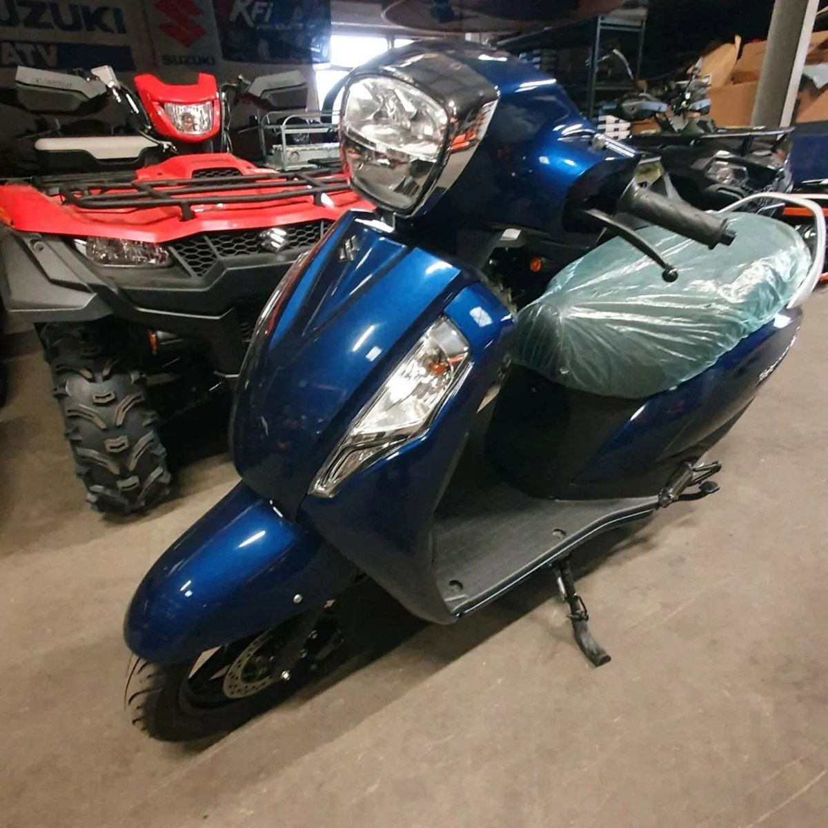 Suzuki AN 125 - Image 1