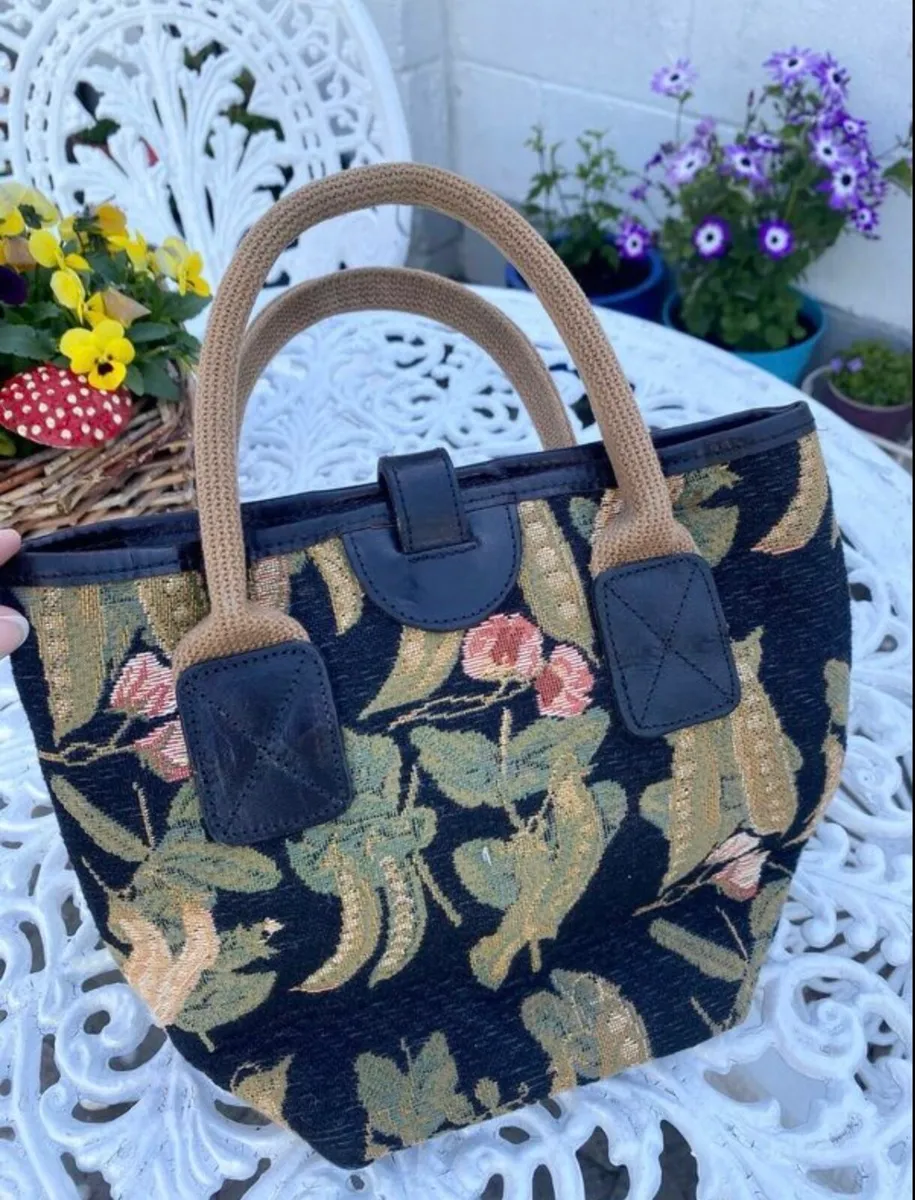 Vintage Liz Cox Tapestry Leather Handbag - Image 4