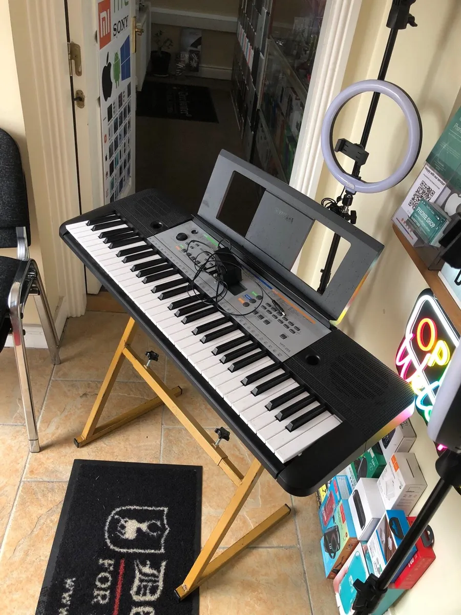 YAMAHA YPT-255 Keyboard Piano with Steel stand. - Image 2