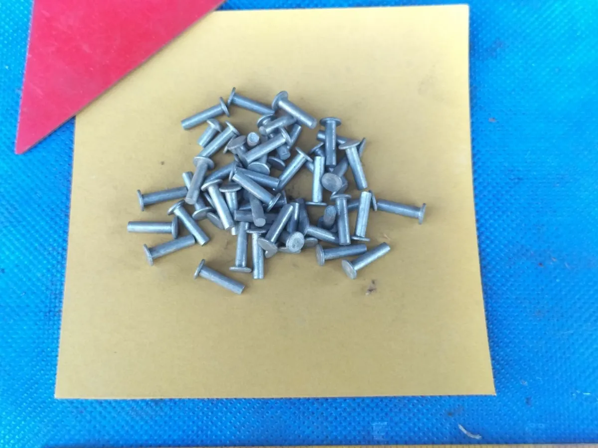 100 Flat head Rivets - Image 1