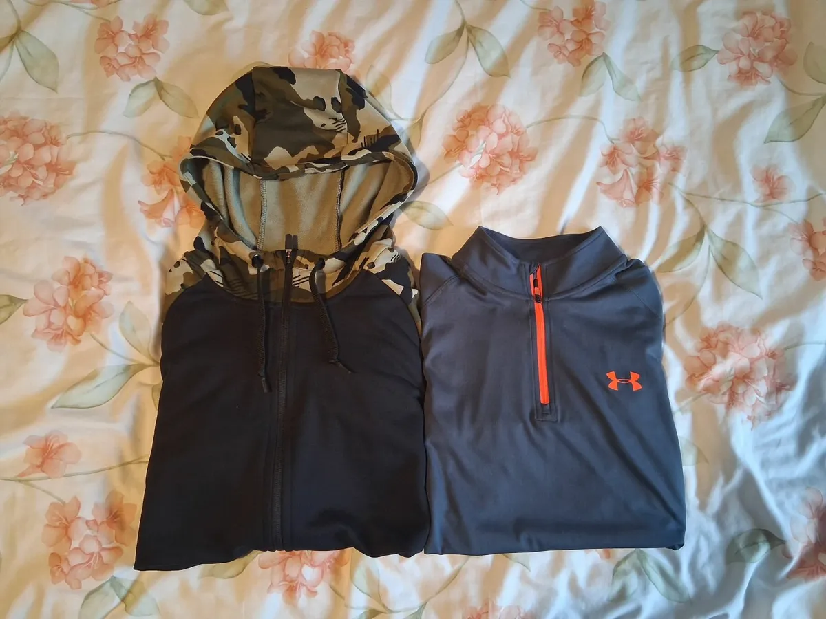 Clothing bundle - Image 1