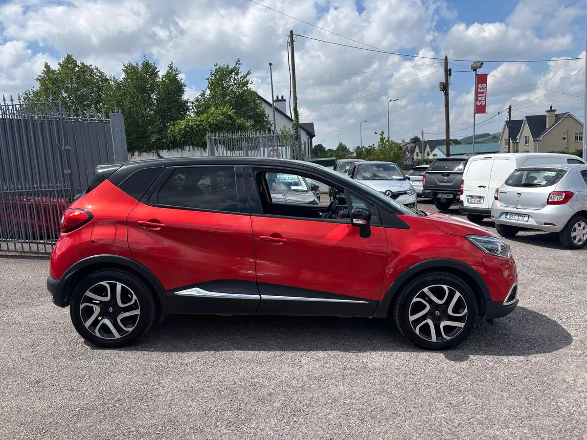 Renault Captur 2016  SIGNATURE  1.5DCI  LEATHER - Image 3