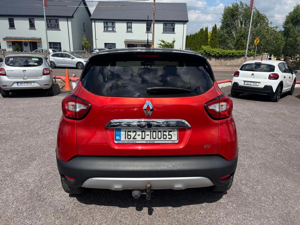 Renault Captur 2016  SIGNATURE  1.5DCI  LEATHER - Image 4