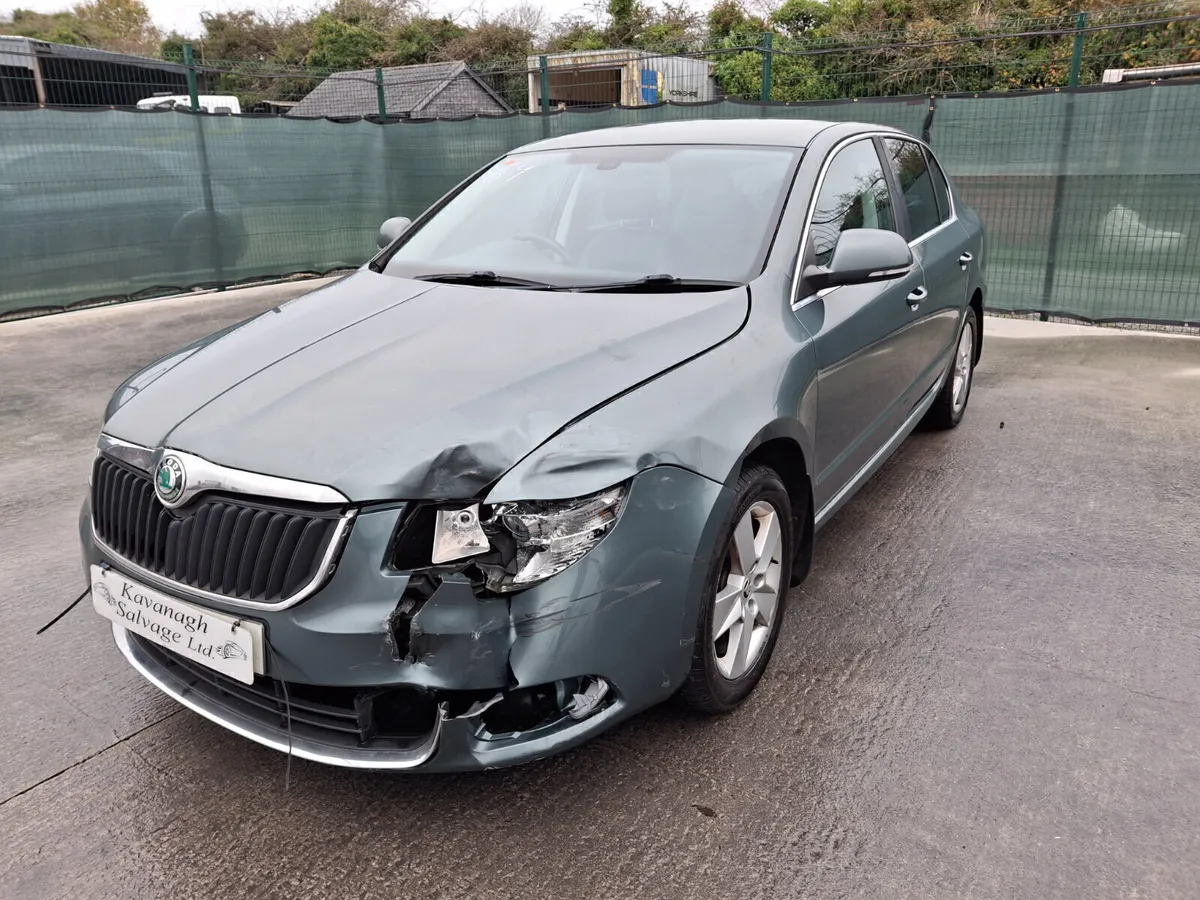 2013 Skoda Superb 1.6L TDI 😎 Light Damage! - Image 2