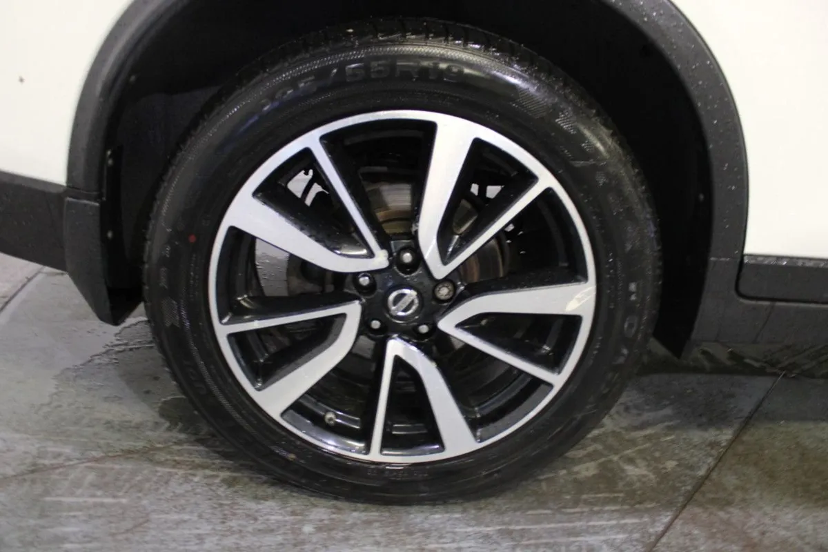Nissan X-Trail 1.6d SV 7 Seats Sunroof - Image 4