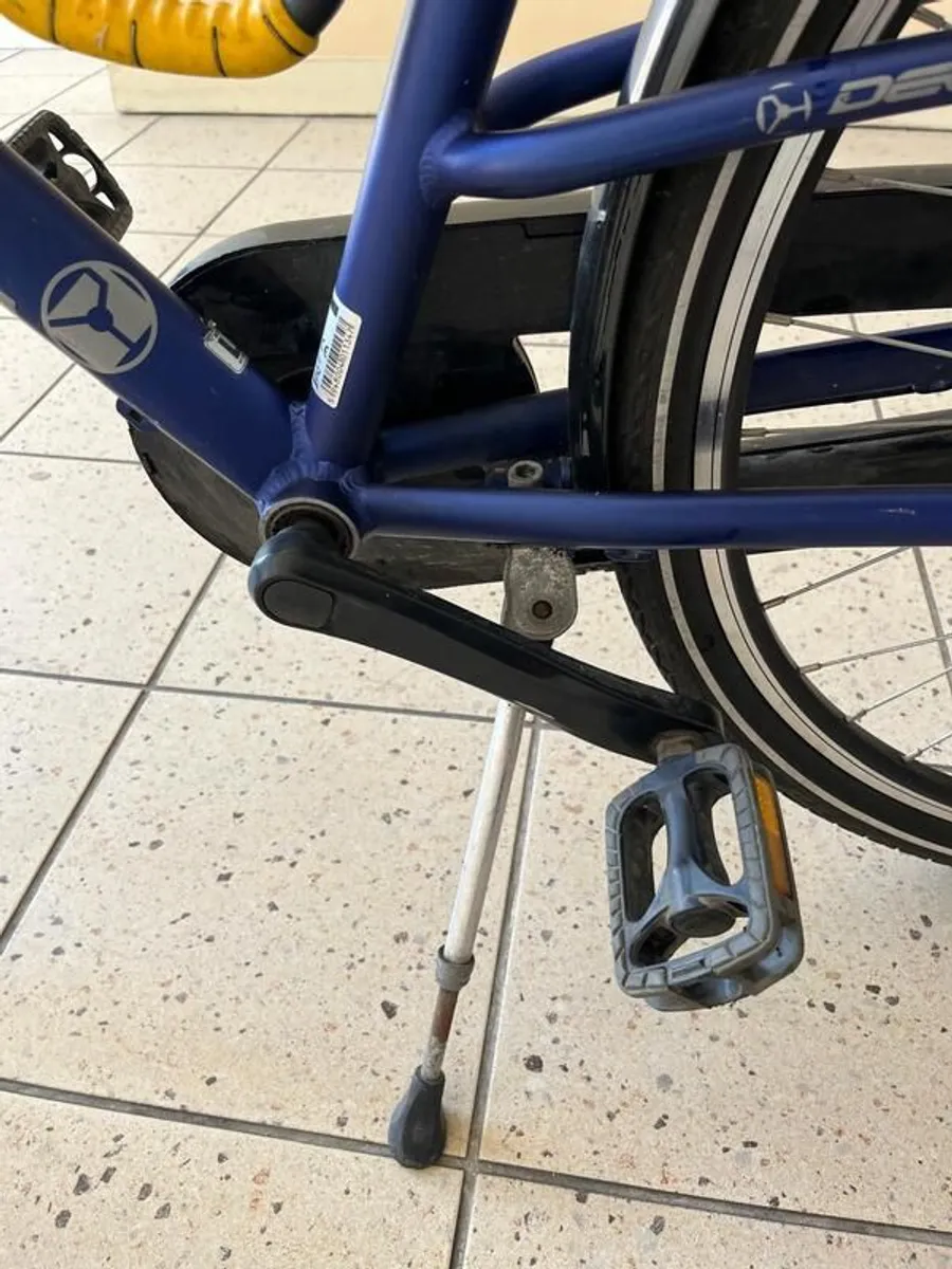 Bike (lock included) - Image 2
