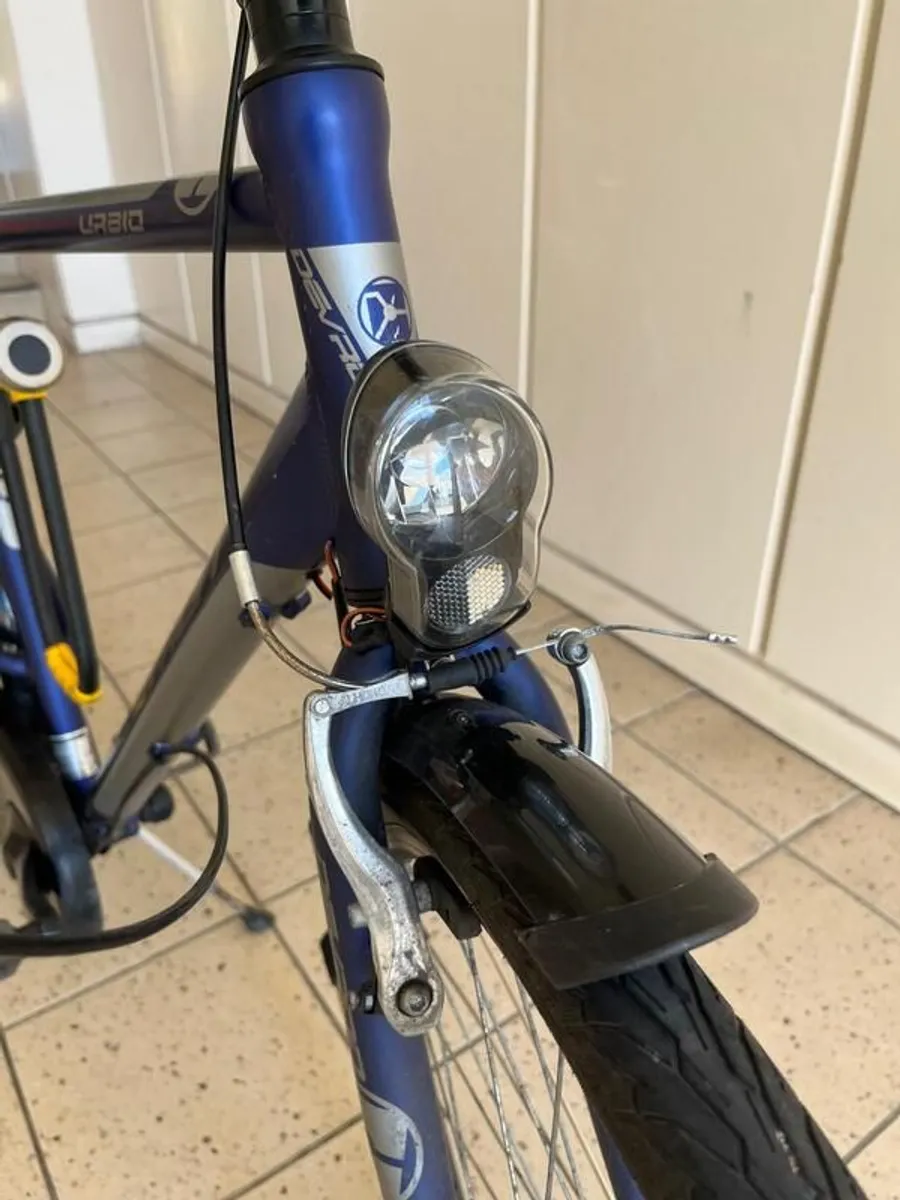 Bike (lock included) - Image 4